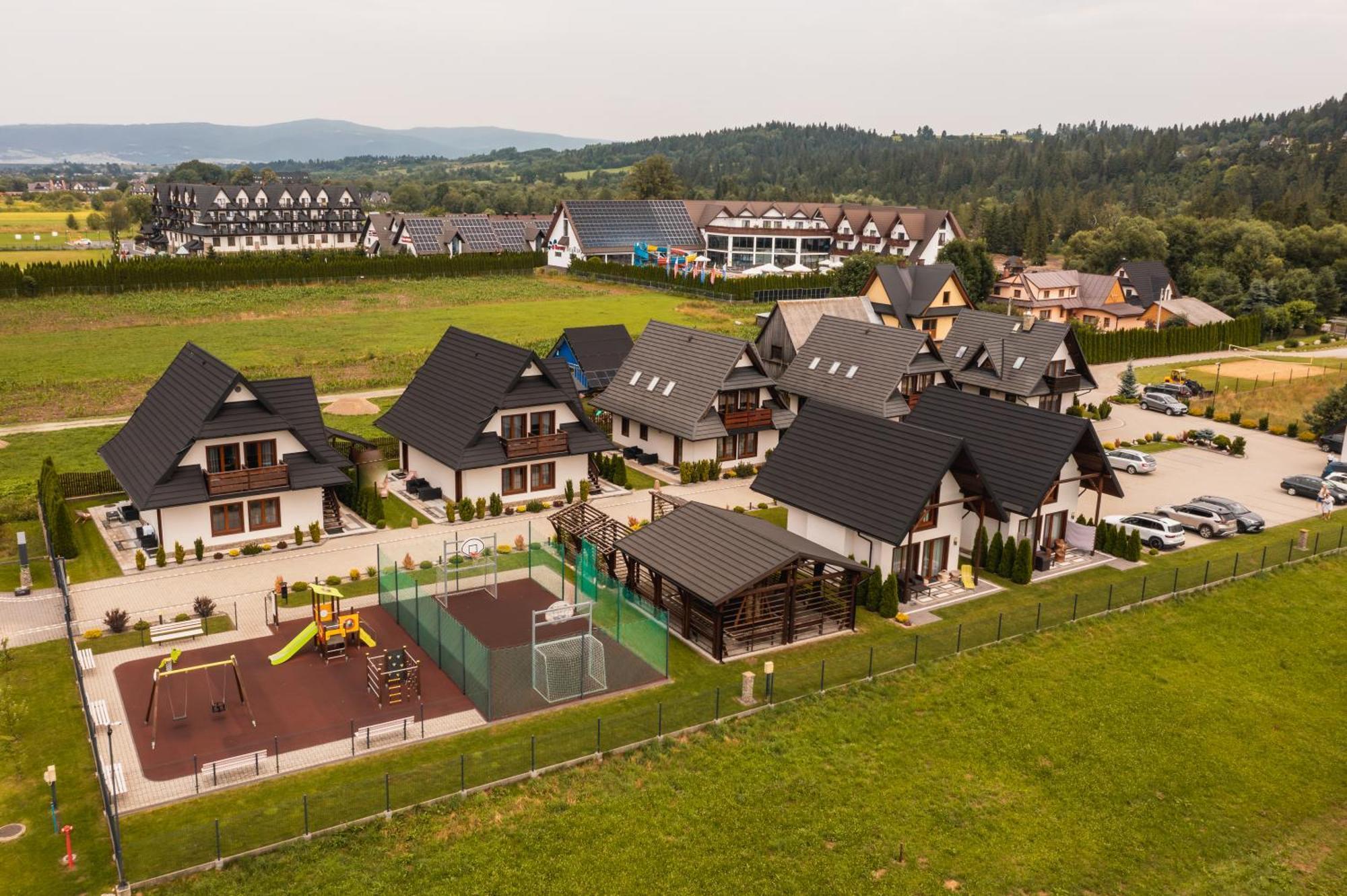 Przy Termach Domki Pokoje Apartamenty Шафлари Екстер'єр фото