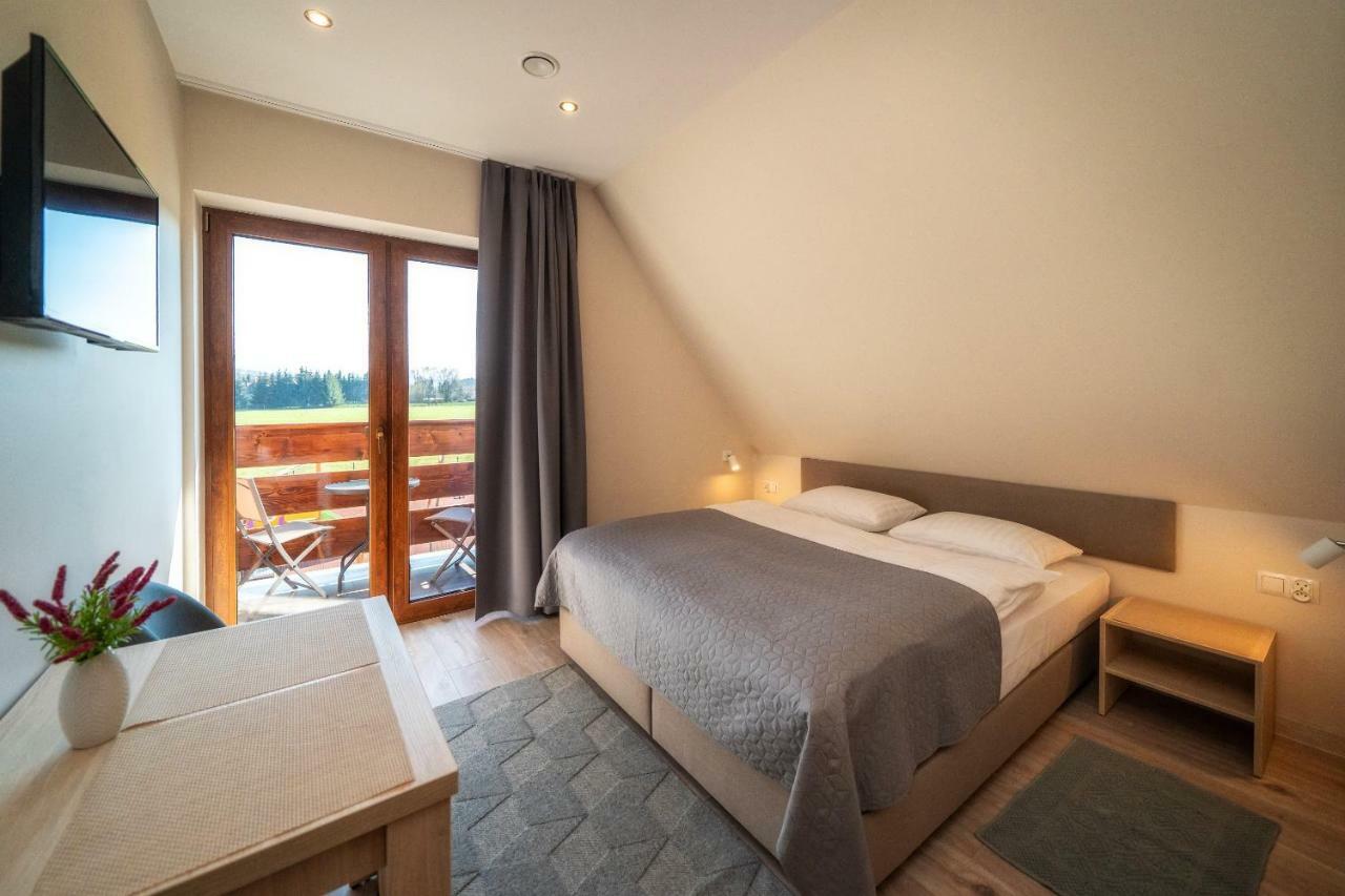 Przy Termach Domki Pokoje Apartamenty Шафлари Екстер'єр фото