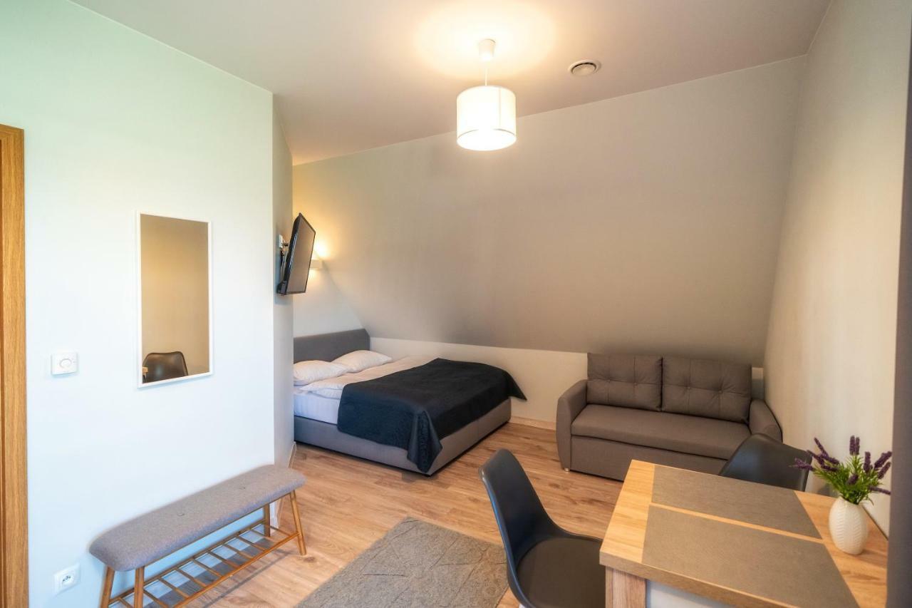 Przy Termach Domki Pokoje Apartamenty Шафлари Екстер'єр фото