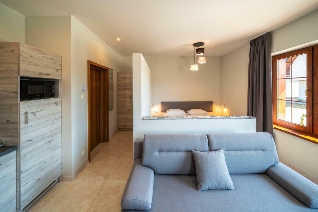 Przy Termach Domki Pokoje Apartamenty Шафлари Екстер'єр фото