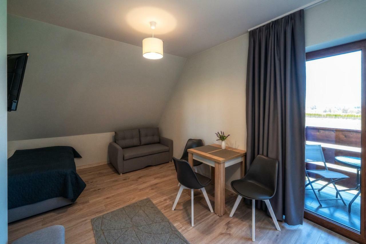 Przy Termach Domki Pokoje Apartamenty Шафлари Екстер'єр фото