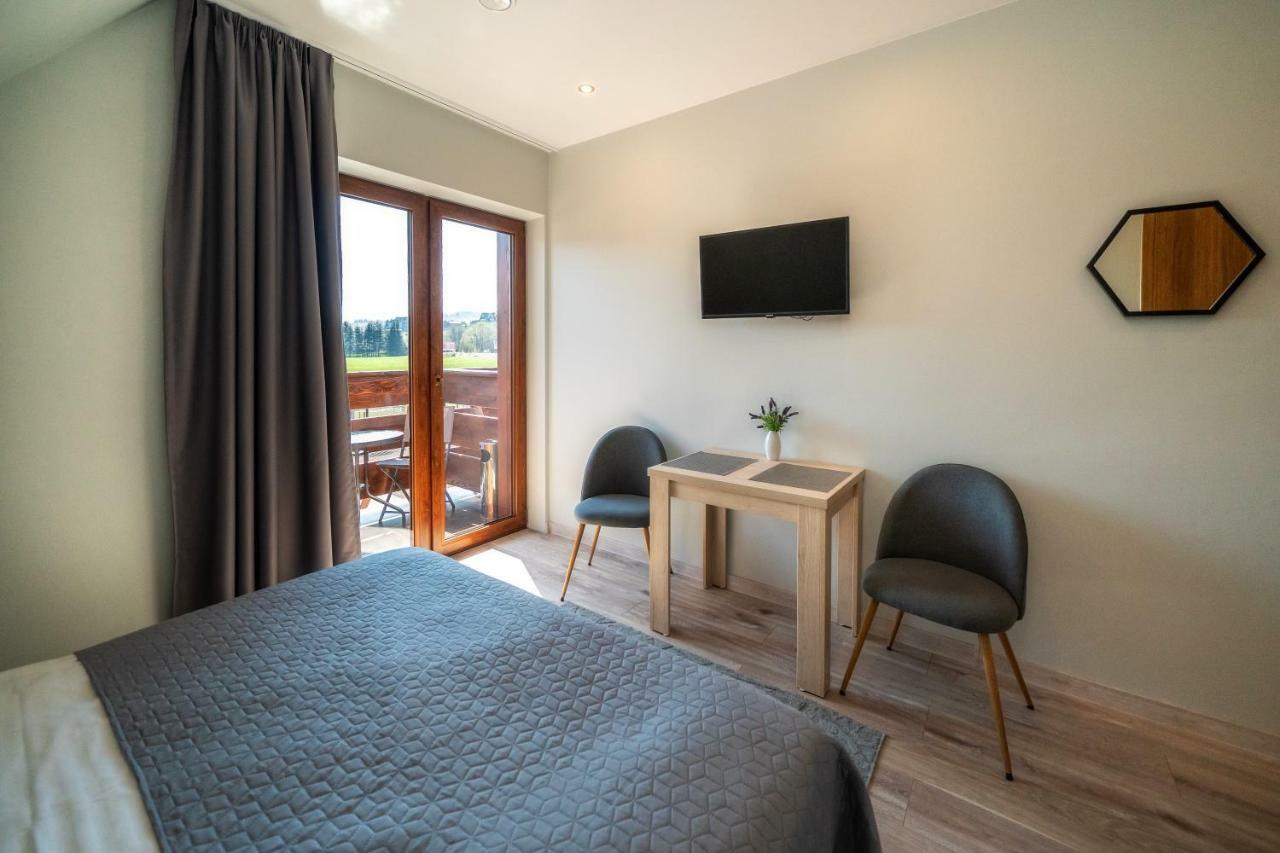 Przy Termach Domki Pokoje Apartamenty Шафлари Екстер'єр фото