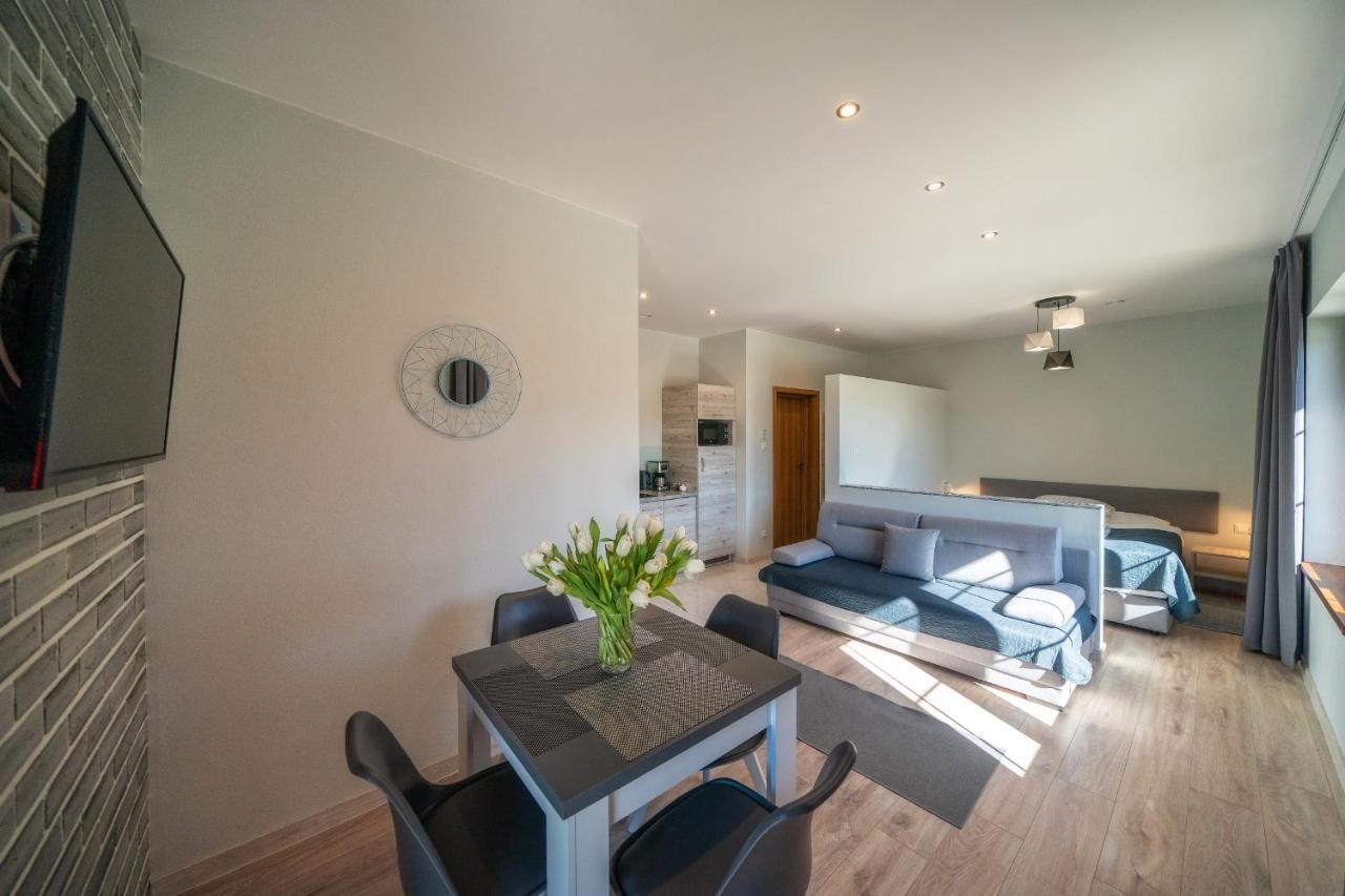 Przy Termach Domki Pokoje Apartamenty Шафлари Екстер'єр фото