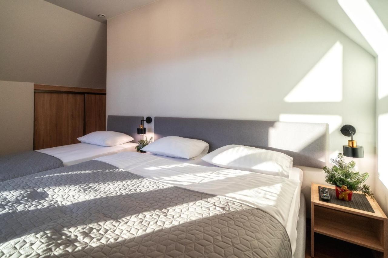 Przy Termach Domki Pokoje Apartamenty Шафлари Екстер'єр фото